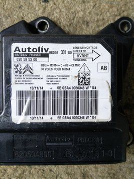 Ремонт блока SRS AIRBAG 9805630180 (620 59 52 00) для Peugeot 301 140656 фото