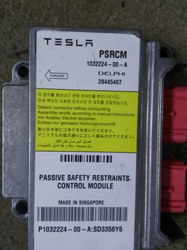 Ремонт блоку SRS AIRBAG 1032224-00-A для Tesla 1092 фото