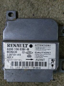 Ремонт блока SRS AIRBAG 8200136038 для Renault Clio 140913 фото